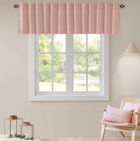 🆕️ 1 LEFT! Urban Habitat Brooklyn Window Valance - Picture 1 of 5